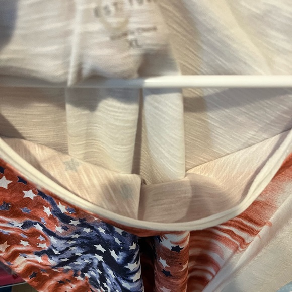 Fireworks 4th of July, Labor Day, Memorial Day - Picture 3 of 3